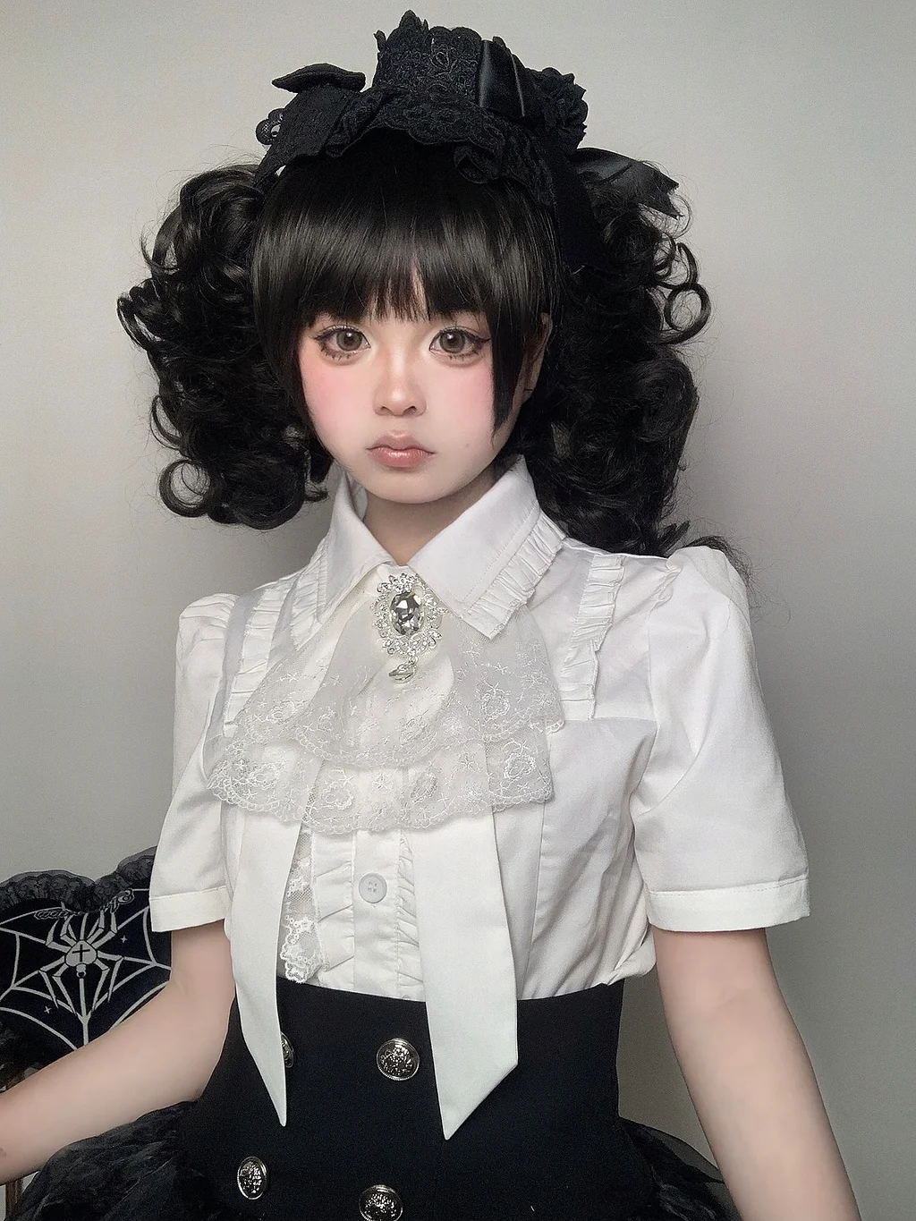 Black and White Elegant Gothic Slim Fit Versatile Inner Short Sleeve Shirt Bubble Sleeve Top Blouse