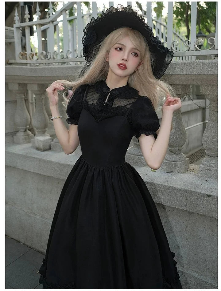 Classic Black Gothic Lolita Long Dresses in Autumn Elegant Maxi Dress JSK Coat