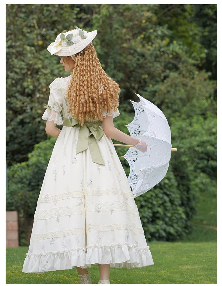 Classic Lolita Victorian Lolita Light Green Floral Elegant Waistcoat Corset Lolita Short Sleeve Lace Dress Style