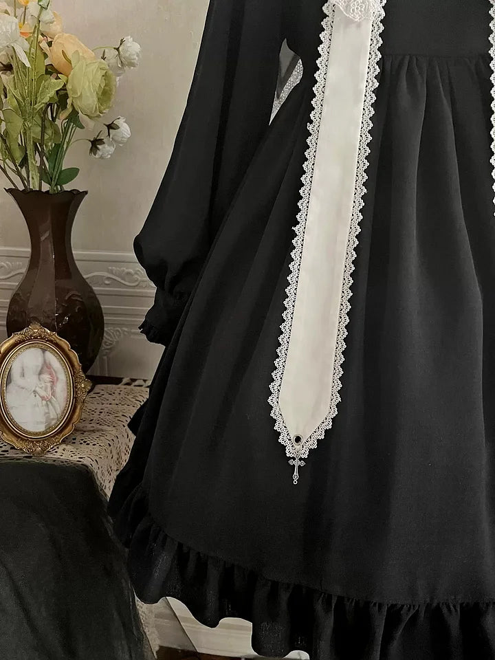 Gothic Black Lolita Dress Classical Elegant Nun Style Long Sleeved Cross Dress in Autumn