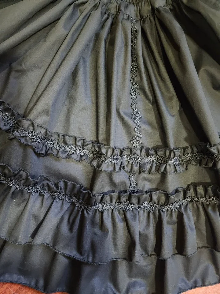 Lolita Petticoat Cotton Embroidered Skirt Rose Ruffle Hem White Black