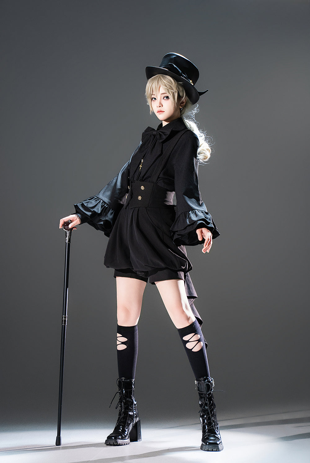 Ouji Fashion Black Dress Short Set with Ruffled Sleeves Bow Accents