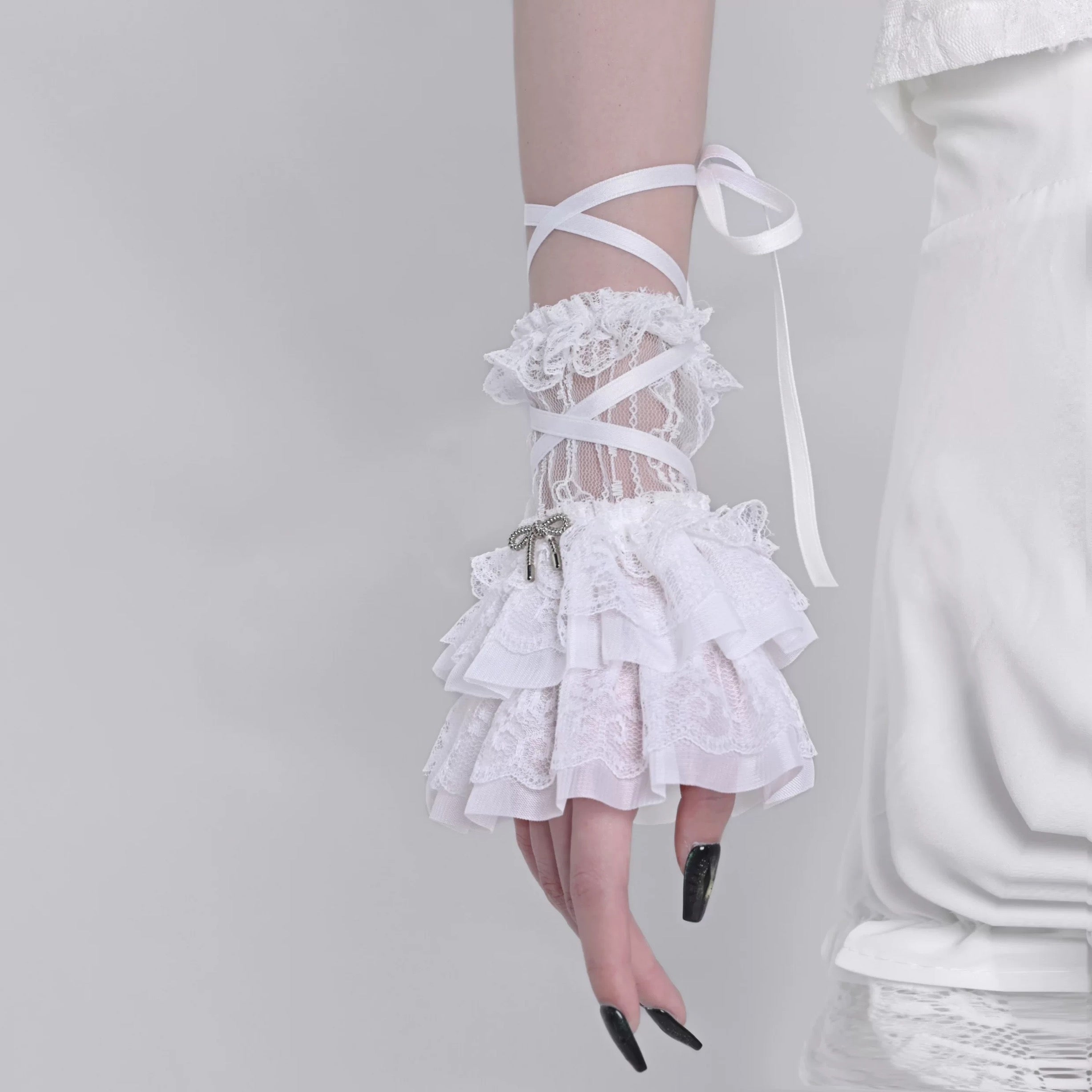 Lolita Hand Accessories White Lace Hand Sleeves Ribbon Straps