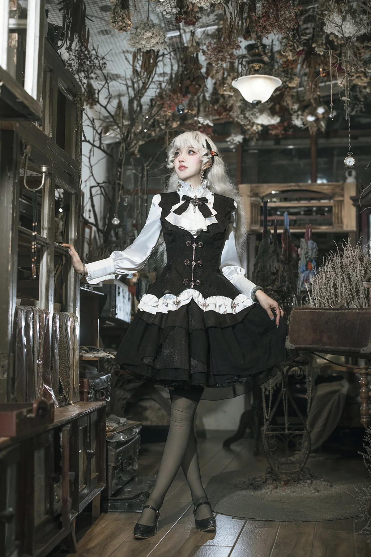Vampire Duke Dark Gothic Lolita Dress Set Black Skirt White Blouse