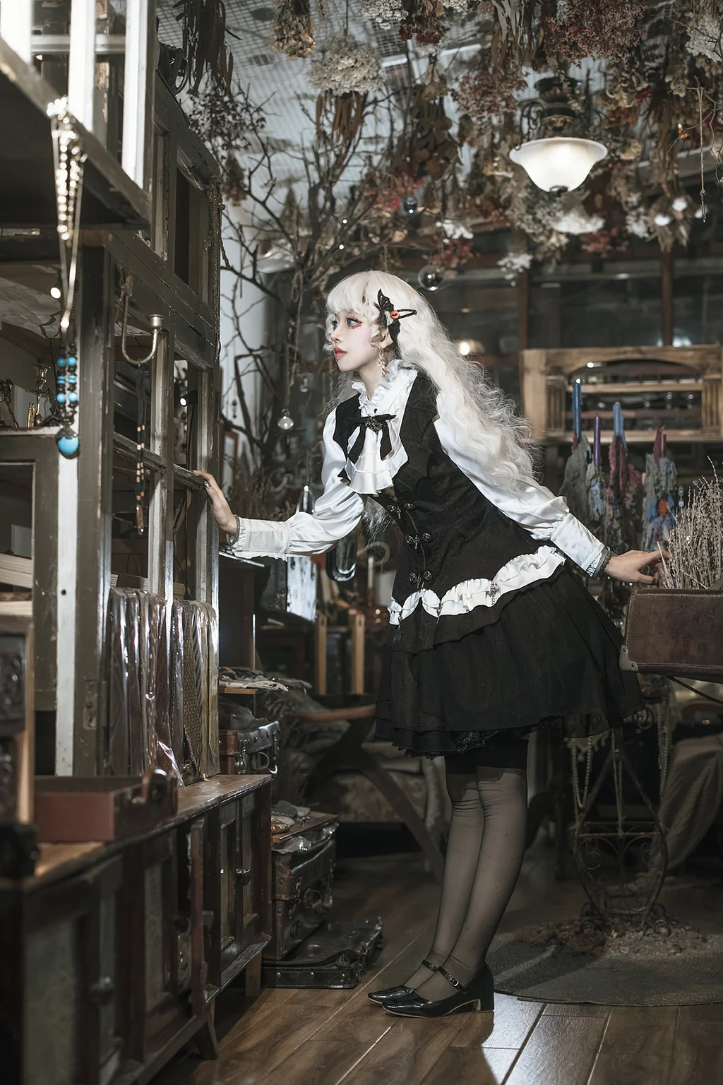Vampire Duke Dark Gothic Lolita Dress Set Black Skirt White Blouse