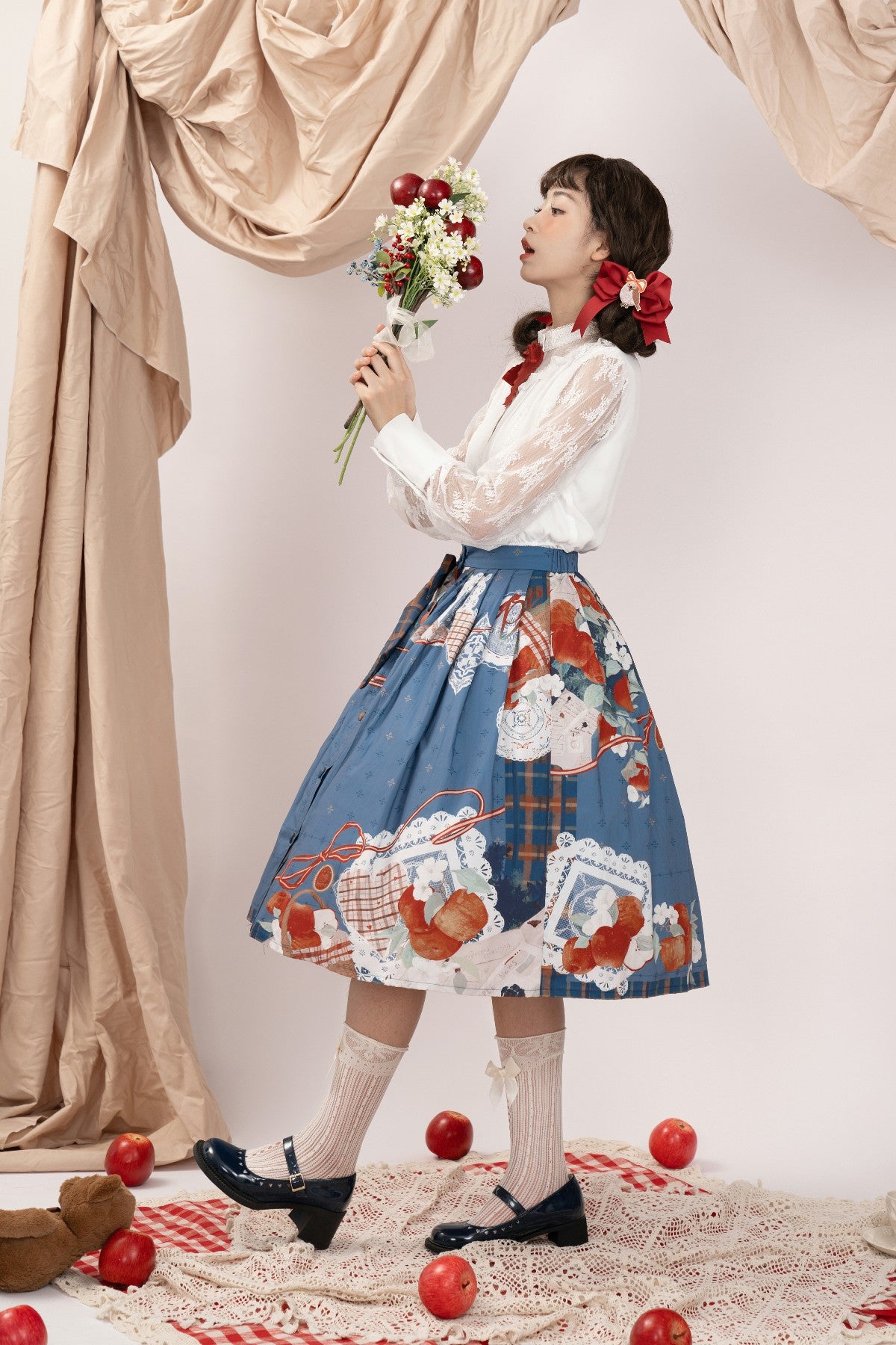 [Pre]Vintage Fruit Print Lolita Blouse Official Shirt Original Bar White Long-sleeved Lace Chiffon Crew Neck