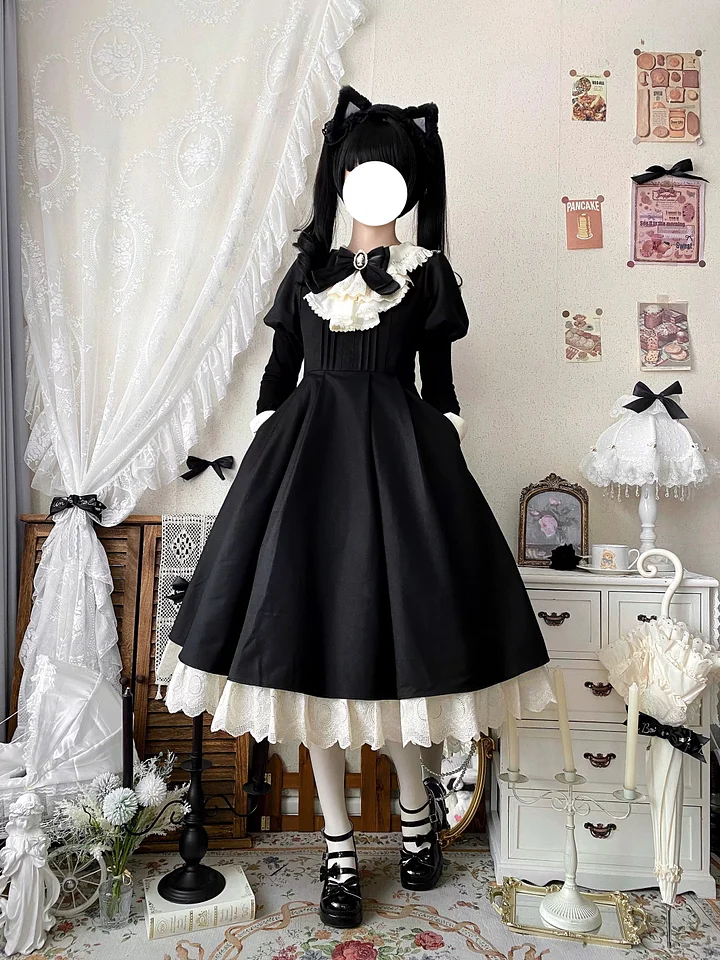Classic Lolita Sweet Black-white with Bowknot Apron Ruffle Lace Hem Long Dress