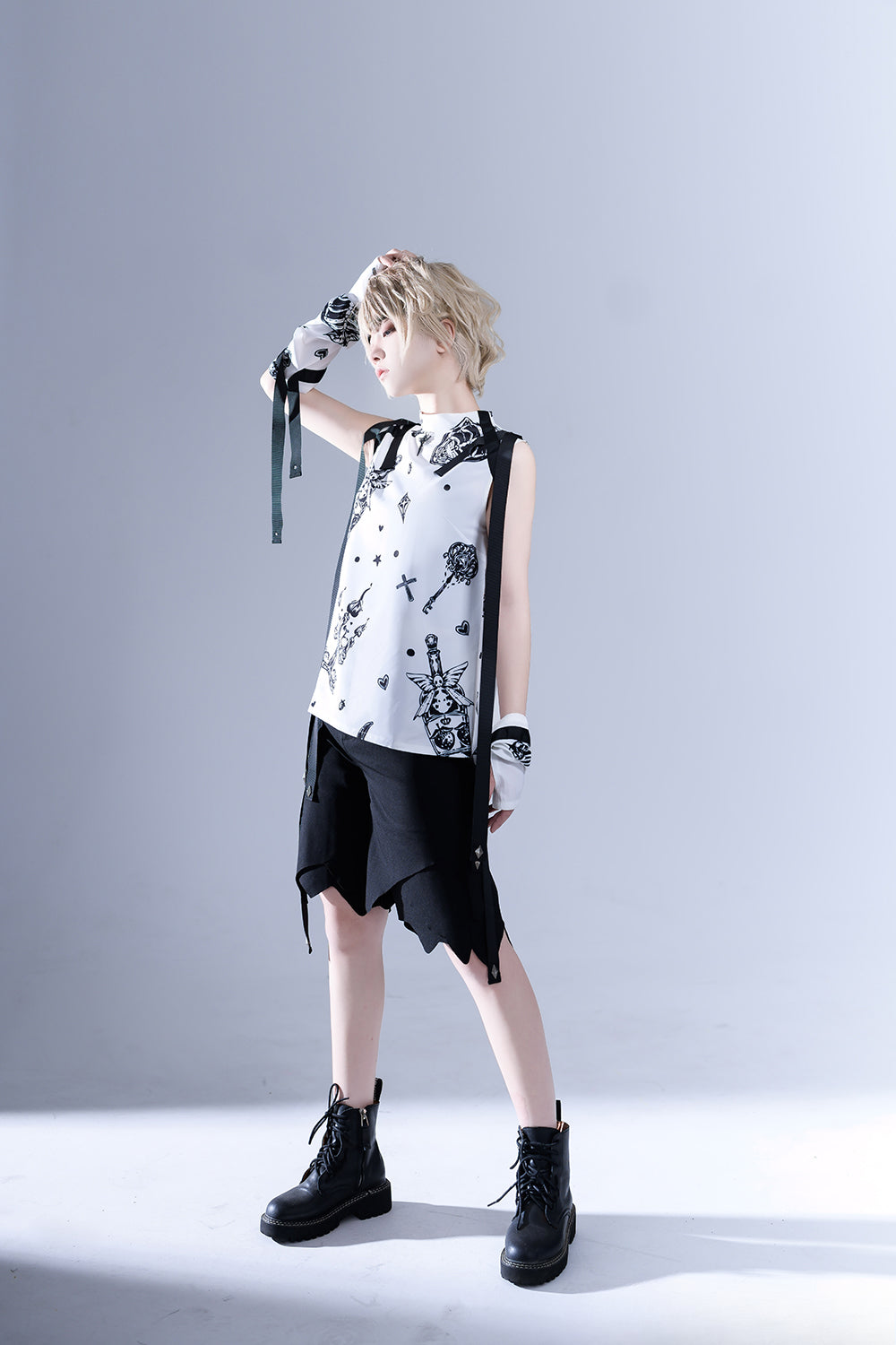 Ouji Fashion Summer Princess Chronicles Strap Detail Print Vest Set