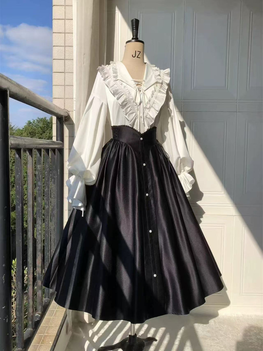 [Pre]Goth Lolita Long Dress Red White Shirt Waist-Cinched Elegant Daily Halloween Outfit