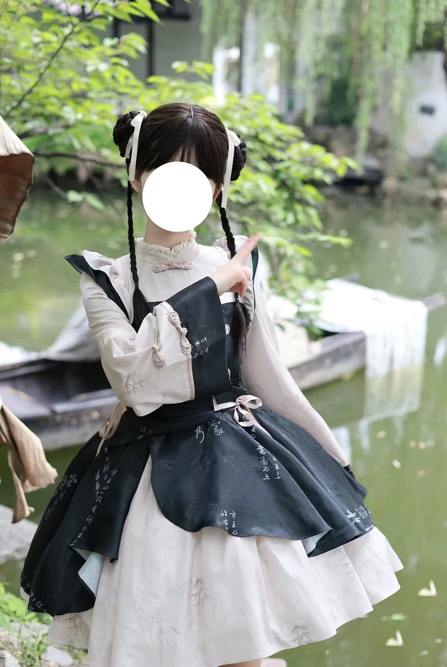 Qi Lolita Green Sweet Bamboo Panda Long Sleeve Lace Short Dress