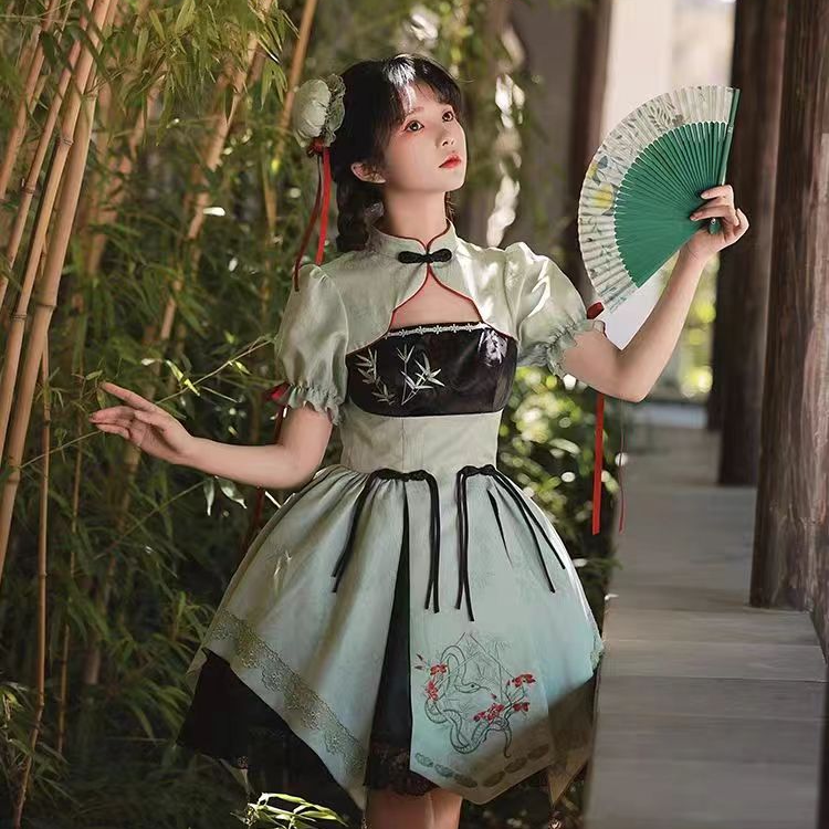 Qi Lolita Light Green Outfits Short Dress One-Piece Embroidery Lolita Outfit Puff Sleeves
