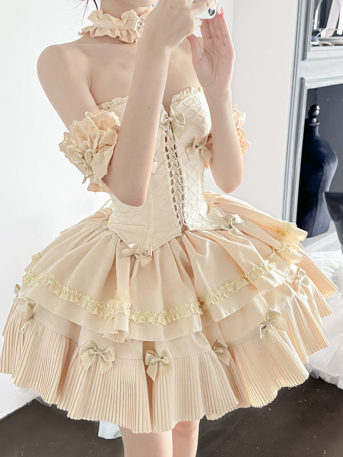Sweet Lolita Cake Cream Dress Floral Sweet Lolita Corset Dress with Giant Bow Accent
